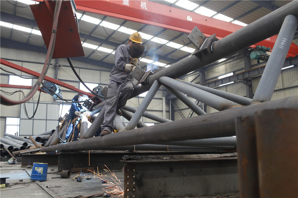 管桁架工程在现代工业建筑中的核心应用与综合设计服务——以江苏七子建设项目为例